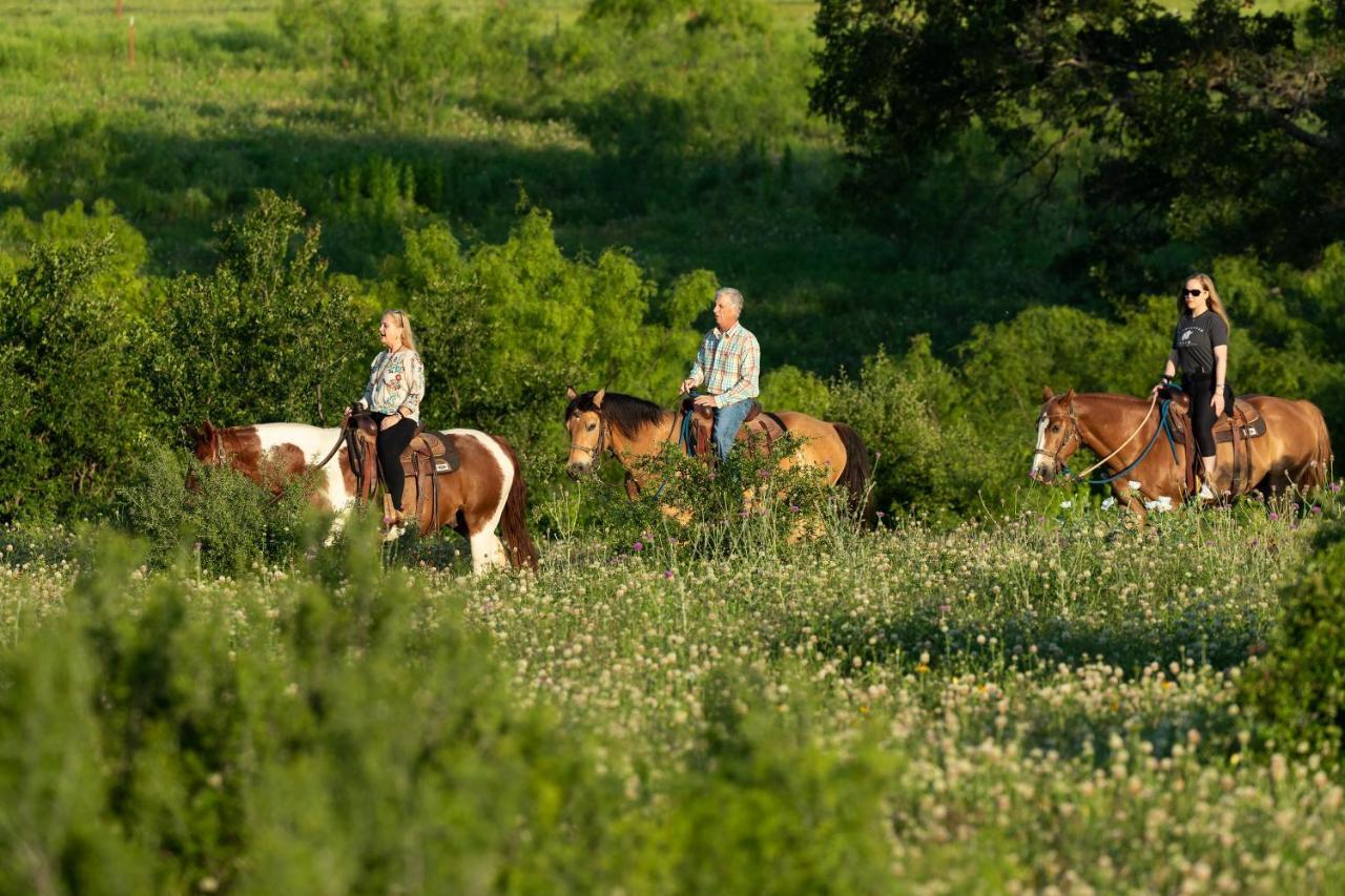 Wildcatter Ranch And Resort Graham Exteriér fotografie